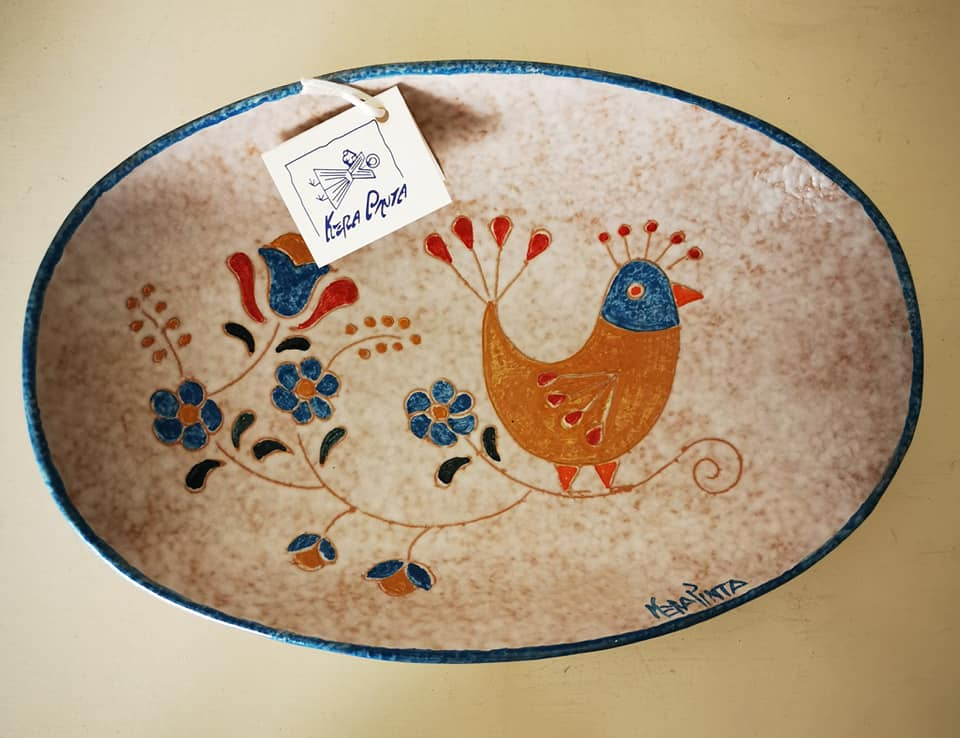 Piatti decorati a mano